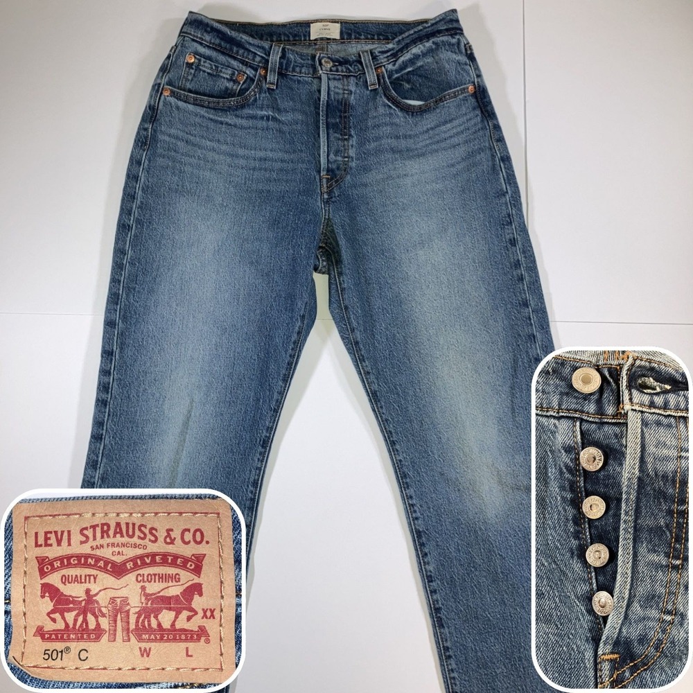 Levi's Women's Straight Leg Jeans in Medium Blue Wash - Picture 1 of 16